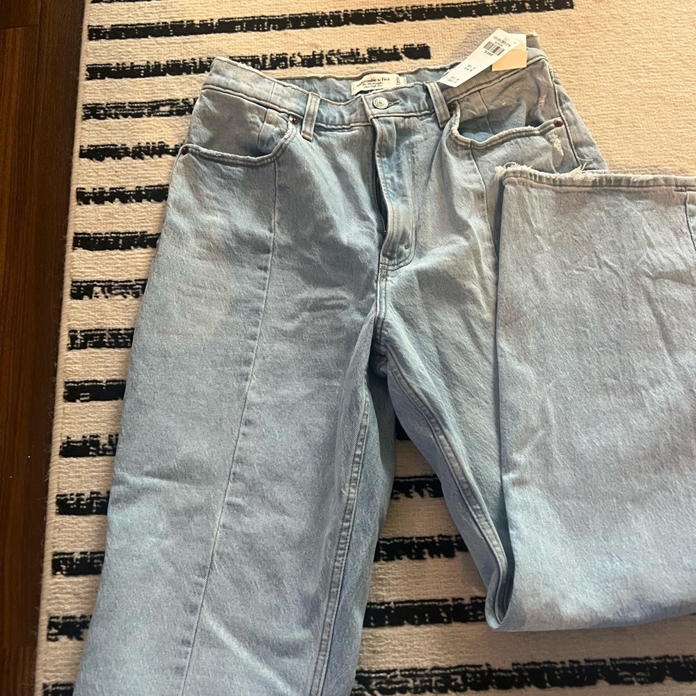 Abercrombie 90s straight jeans